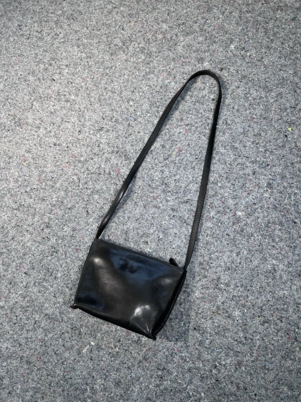 Mon Bags Black Leather Mini Crossbody Shoulder Bag Gold Hardware Minimalist